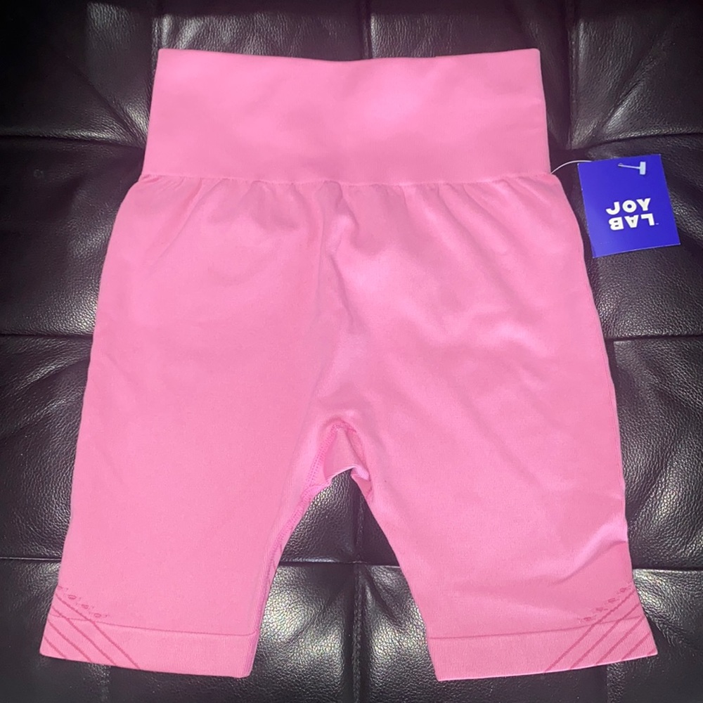 New-Pink bike shorts women’s small